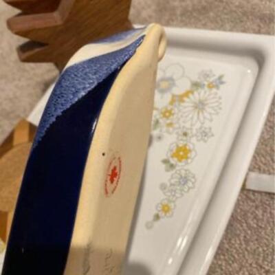 Vintage mid century pottery catchall.