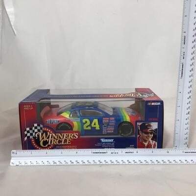 207) NASCAR | Die Cast 1:24 Scale Jeff Gordon Cars