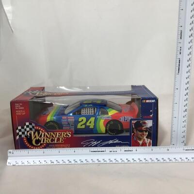 207) NASCAR | Die Cast 1:24 Scale Jeff Gordon Cars