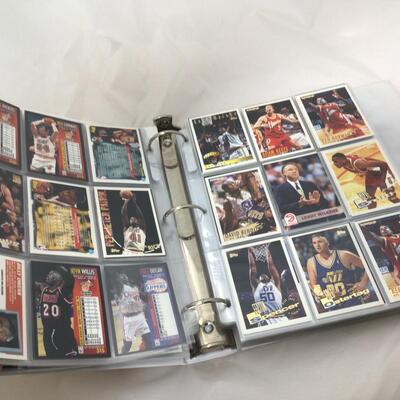 210) SPORTS | Mixed Group of Collector Sports Cards