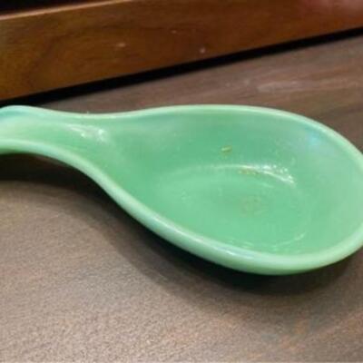 TPC Jadeite Retro spoon rest