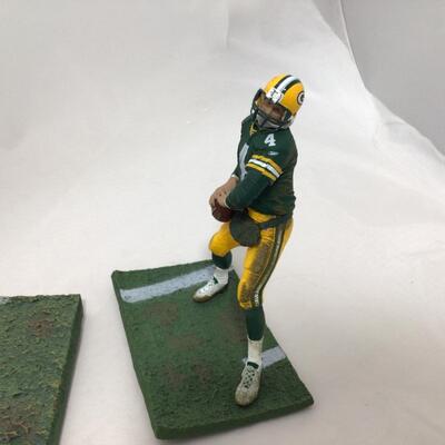 230) PACKERS | Collectible Football Figures