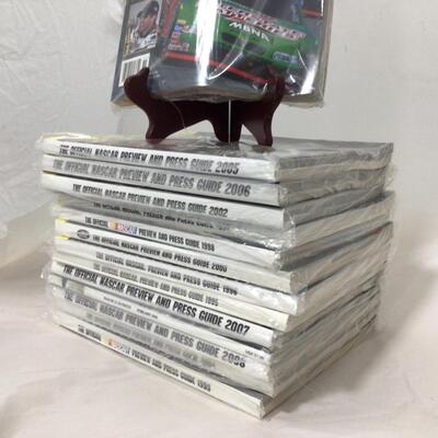 232) NASCAR | Press Guides in Packages