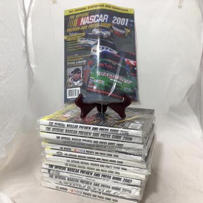232) NASCAR | Press Guides in Packages