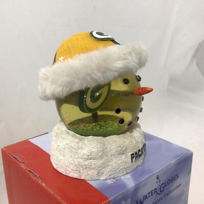 233) PACKERS | Snow Globe and Other Collectors Items