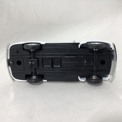 234) DIE CAST | Maisto Enzo Ferrari and Ertl 1950 Car Bank and Key