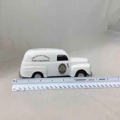 234) DIE CAST | Maisto Enzo Ferrari and Ertl 1950 Car Bank and Key