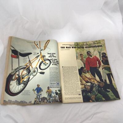 244) FOOTBALL | 1980 New England Patriots Yearbook and Boys Life Magazine
