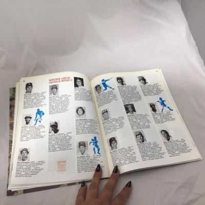 245) SPORTS | Limited Edition 1975 All-Star Magazine Milwaukee