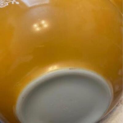 Vintage Yellow Daisy Pyrex 444