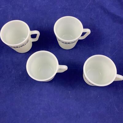 Lot of 4 pyrex 1410 300ml (10 oz) old town blue onion mug