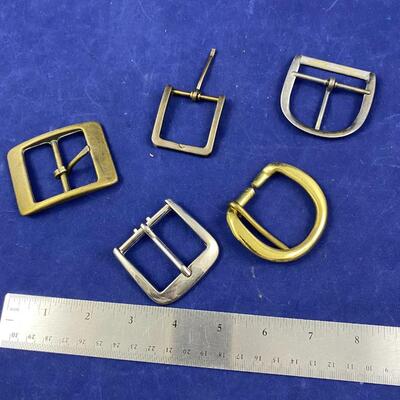 Lot of 5 belt buckles