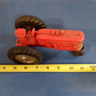 LOT 141  OLD METAL TOY TRACTOR