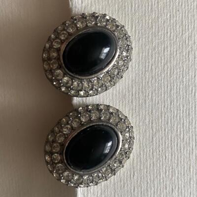 Dress cabochon and diamond style clip earrings
