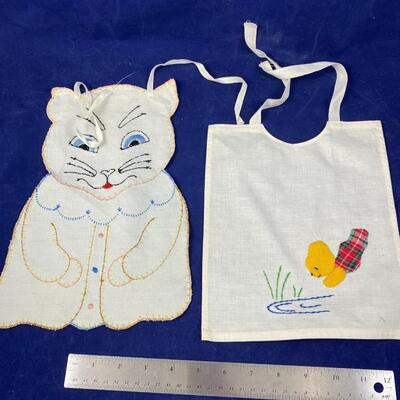 Lot of 2 vintage childs aprons