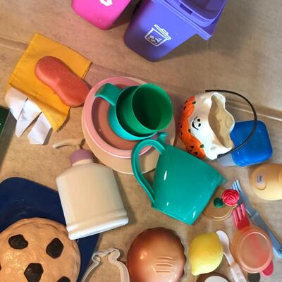 Play Time Kitchen items