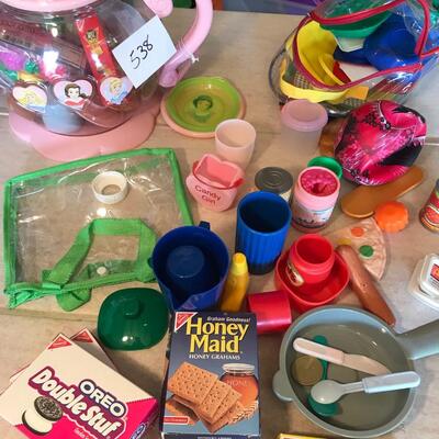 Play Time Disney Princess Teapot & kitchen items