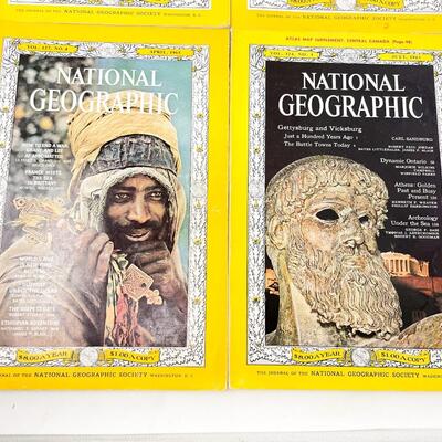 1960S NATIONAL GEOGRAPHIC MAGAZINE LOT