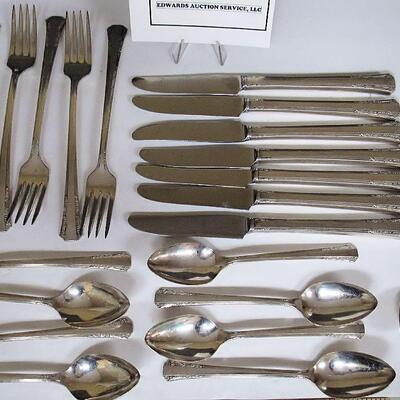22 Piece Silver Plate Del Mar Pattern Flatware, 1881 Rogers/Oneida Ltd