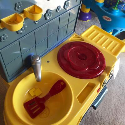 Plastic Play Kitchen