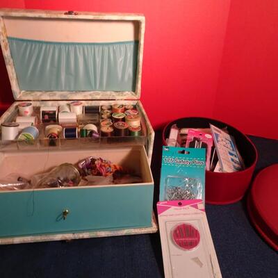 LOT 234. SEWING GEAR