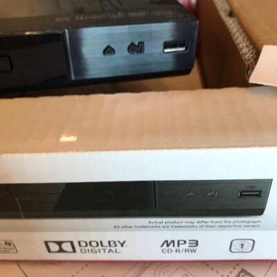 LG DVD player with box and remote