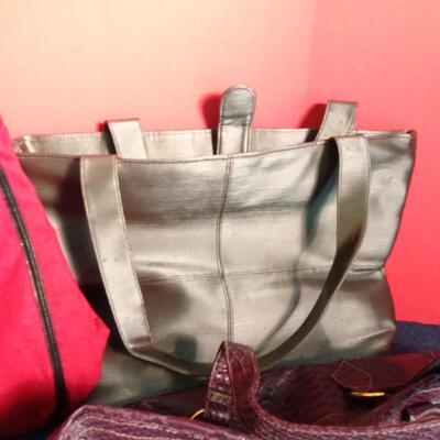 LOT 235. TOTE BAGS, PURSES AND SHOE STORAGE