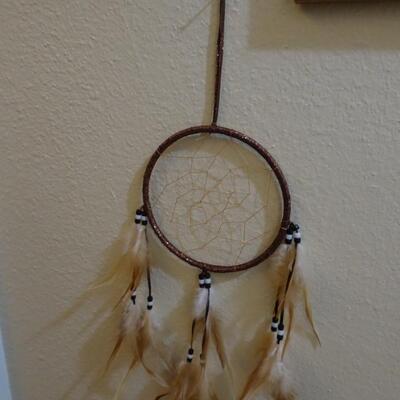LOT 240. NATIVE AMERICAN INSPIRED WALL DECOR