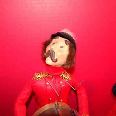 LOT 251. HARVEY TWIDDLE ONE MAN BAND AND TWO OTHER FIGURINES