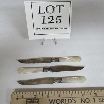 Antique Daniel Low & Co, Salem, MA Mother of Pearl With Sterling Fittings Knives