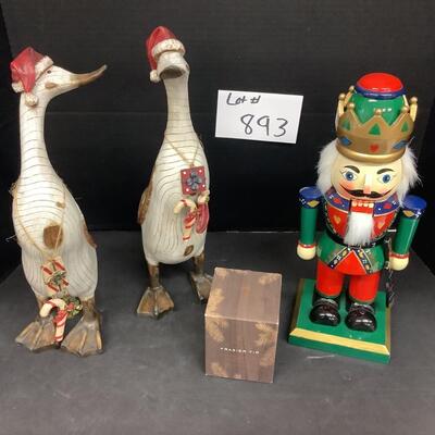 893 Christmas Duck Figurines & Nutcracker Lot