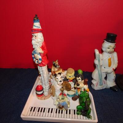 LOT 260. MUSIC RELATED HOME DECOR