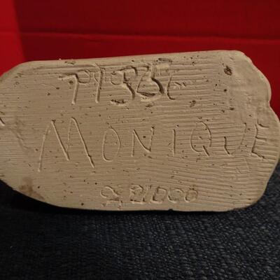 LOT 263. MUSIC RELATED HOME DECOR