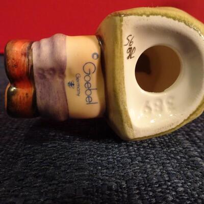 LOT 263. MUSIC RELATED HOME DECOR