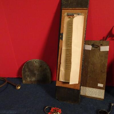 LOT 264. MUSIC RELATED HOME DECOR  PAINTED SLATE TILES