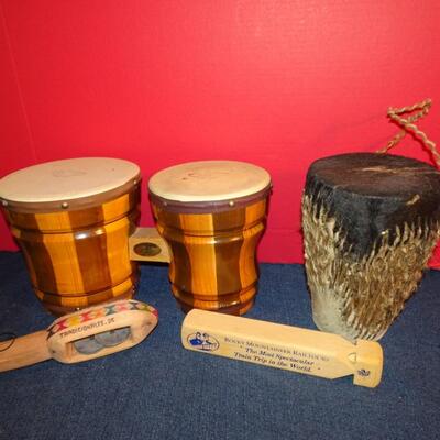 LOT 267. MUSIC DRUMS AND INSTRUMENTS