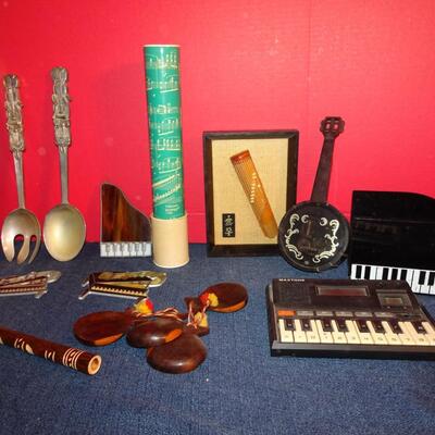LOT 266. MUSIC RELATED HOME DECOR