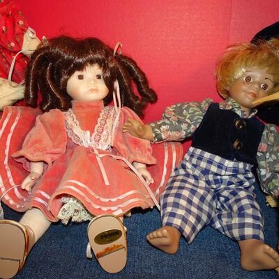 LOT 270.   DOLLS