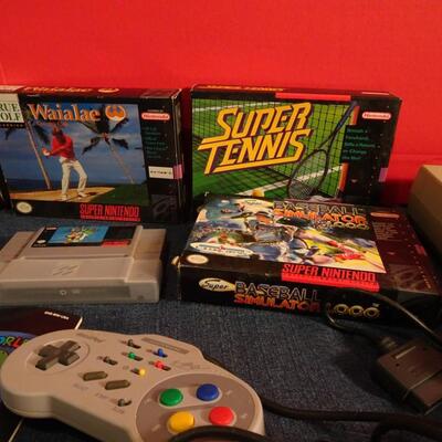 LOT 271. VINTAGE SUPER NINTENDO CONSOLE WITH CONTROLLERS AND GAMES