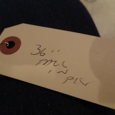 LOT 279. MUSIC RELATED HOME DECOR ITEMS MUSIC STAND