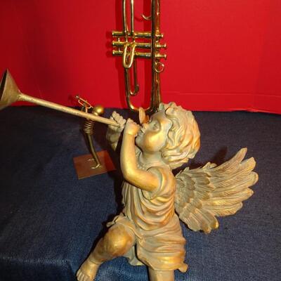 LOT # 287  MUSICAL HOME DECOR