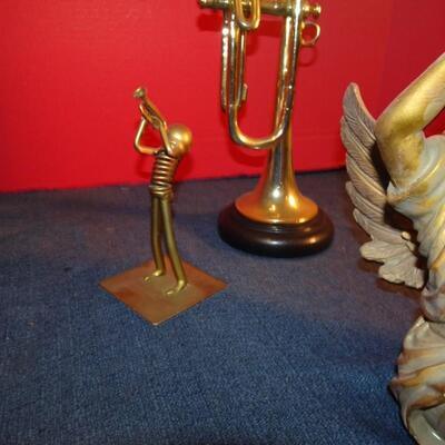 LOT # 287  MUSICAL HOME DECOR