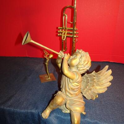 LOT # 287  MUSICAL HOME DECOR