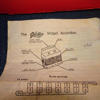 LOT 288. GOODLIN MIDGET ACCORDION