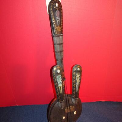 LOT 303. MUSICAL INSTRUMENT MADE IN GHANA