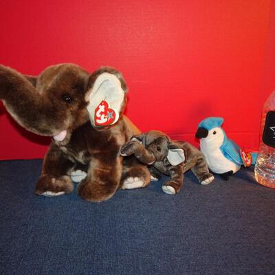 LOT 308. TY BEANIE BABIES ONE LARGE TWO SMALL