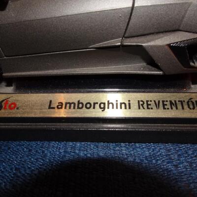 LOT 309  LAMBORGHINI MODEL CAR