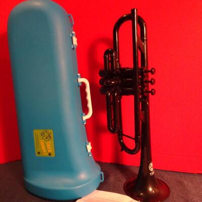 LOT 321. TIGER TRUMPET (PLASTIC)