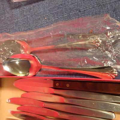 LOT 323. FLATWARE AND KITCHEN ITEMS