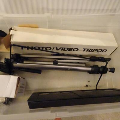 LOT 324. TRIPOD AND MISC. ITEMS